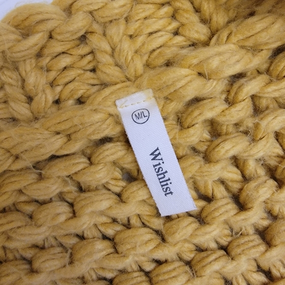 Oversized Chunky Knit Cardigan - Picture 7 of 10